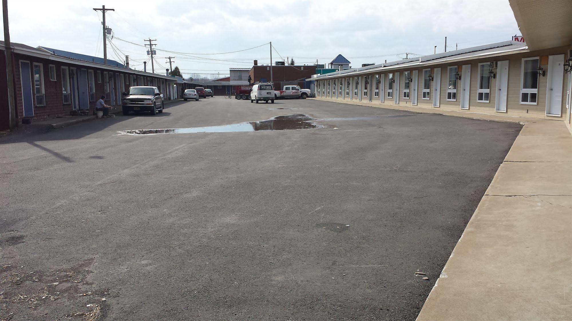 Motel Iberville 생장쉬르리슐리에 외부 사진